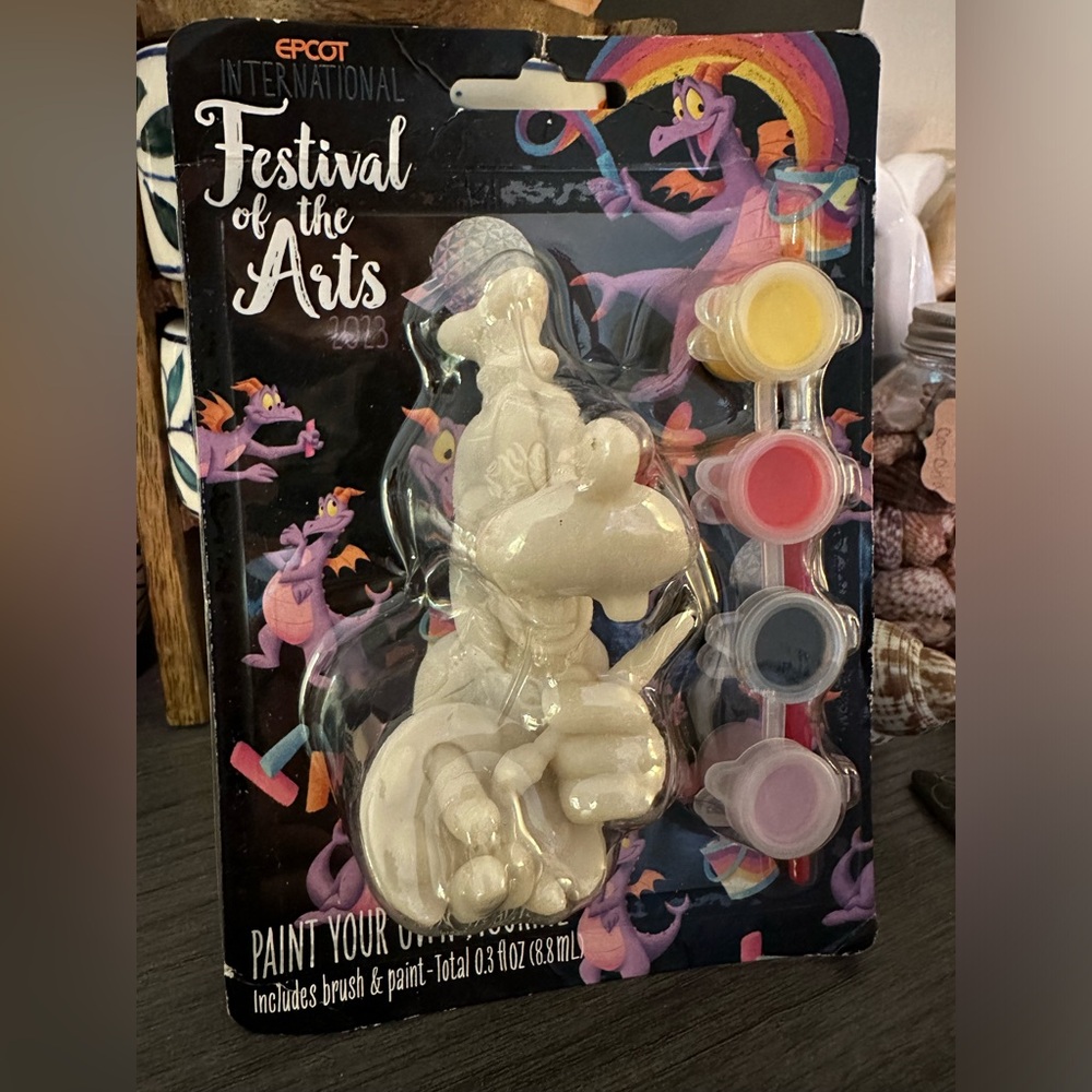 EPCOT International Festival Of The Arts 2023 Goofy Paint Your Own Figurine